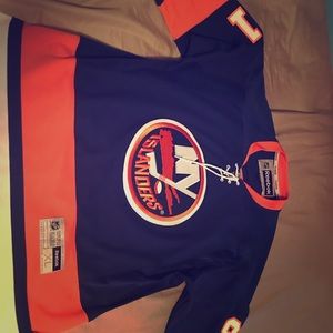 Men’s XL Ny Islanders John Tavares jersey